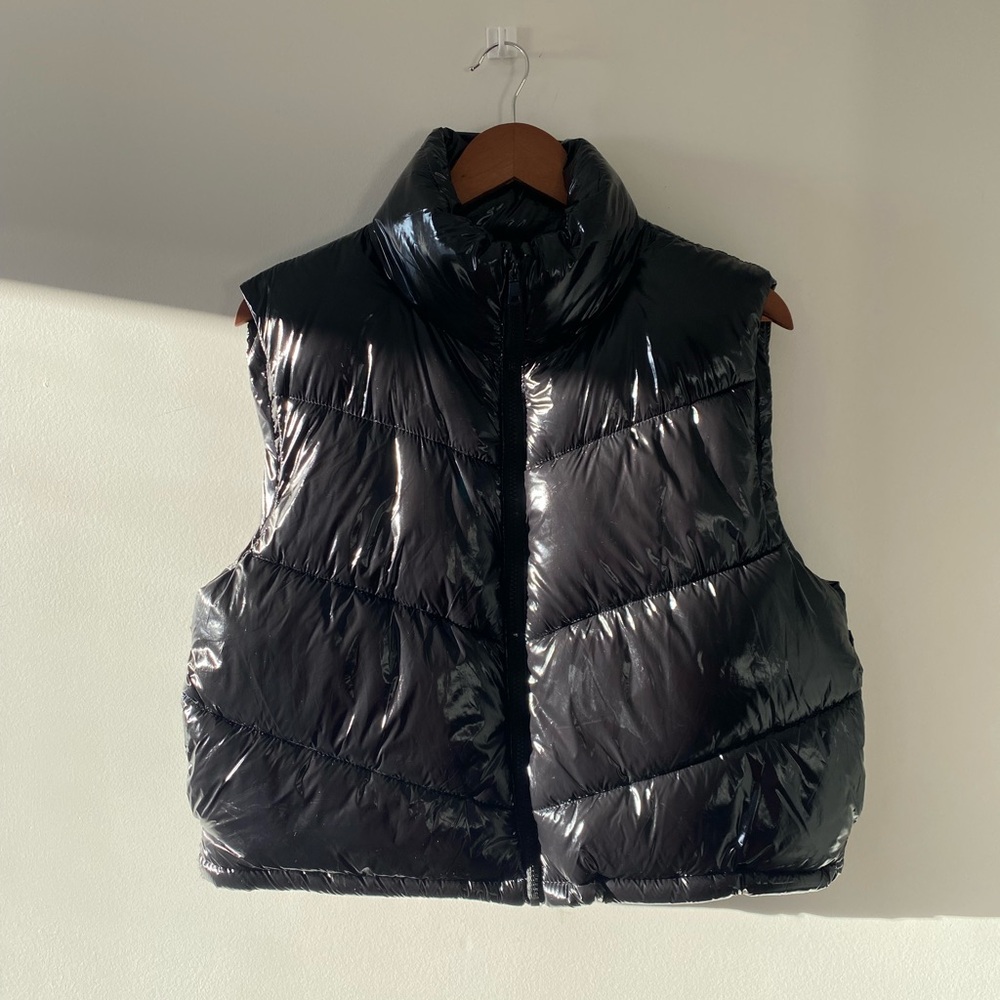 Shiny Black Cropped Puffer Vest